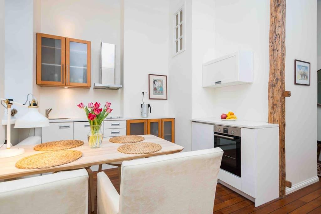 Best Location, Beautiful And Quiet Old Town Apt. Reval Exterior foto